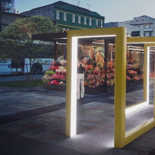 Alice Wonders - Experiências e instalações digitais na rua Alice Wonders - Experiências e instalações digitais na rua