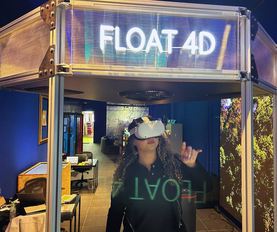 FLOAT 4D