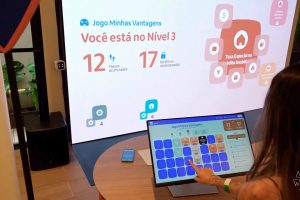 Agência bancária Itaú Uniclass como exemplo de transformação do atendimento físico